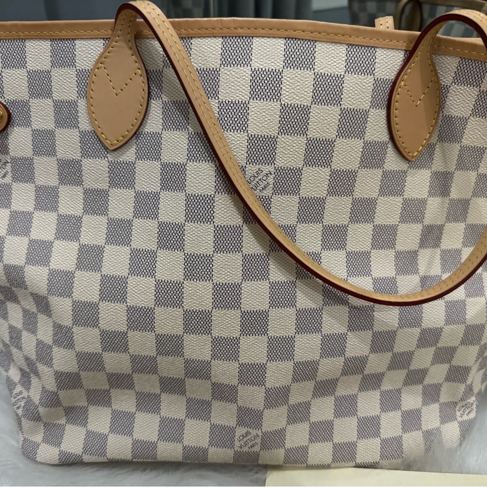 Louis Vuitton Neverfull MM Damier Azur Beige interior - Picture 4 of 14